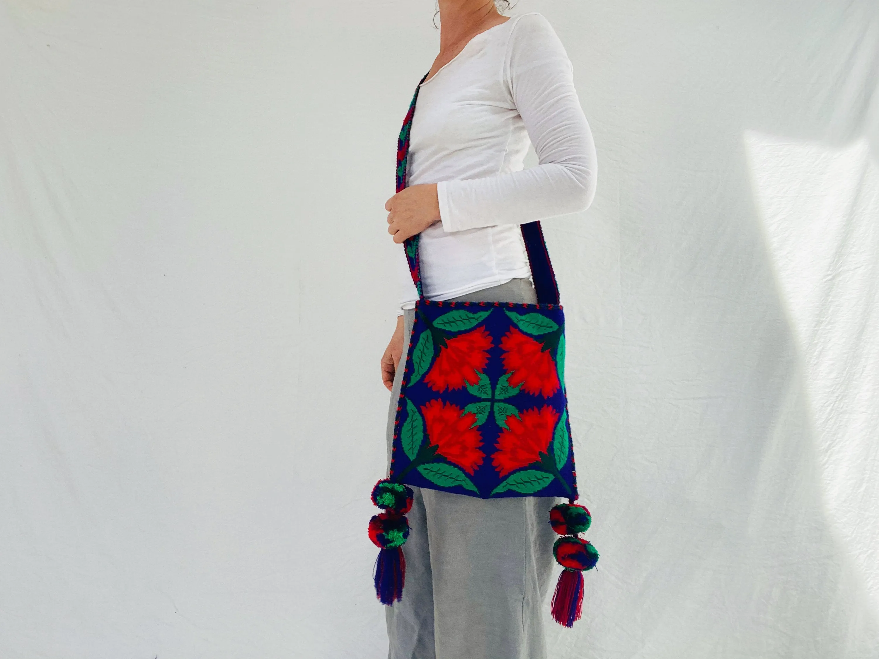 Huichol Hand-Embroidered Shoulder Bag. Peyote Bag.