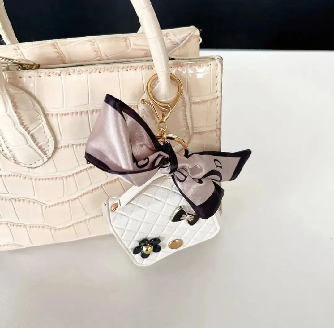 LUXE MINI KEYCHAIN BAG