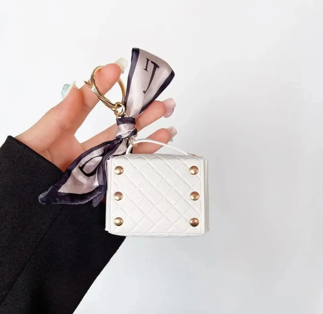 LUXE MINI KEYCHAIN BAG